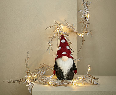 Guirlande lumineuse LED SKULD et lutin de Noël BOND 