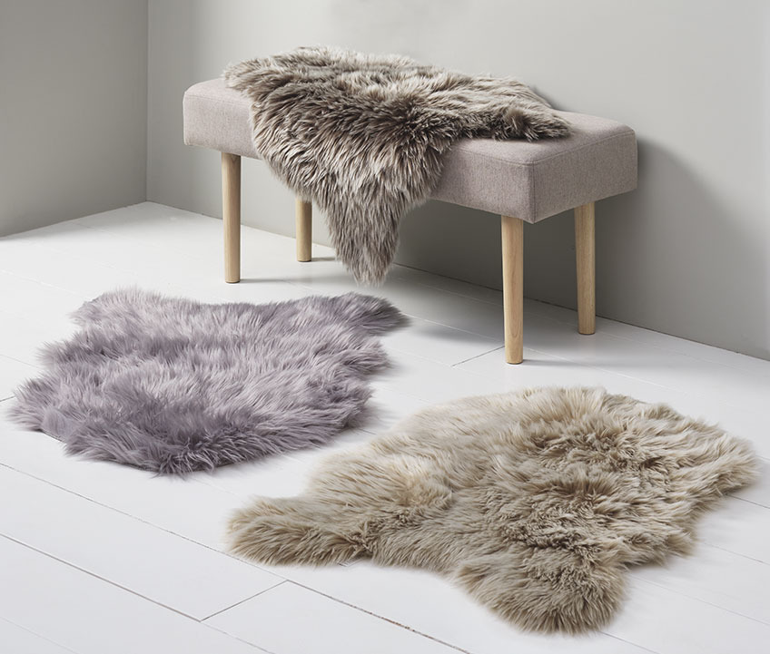 fausses fourrure TAKS en gris, marron clair, beige Fausses fourrures de différentes couleurs