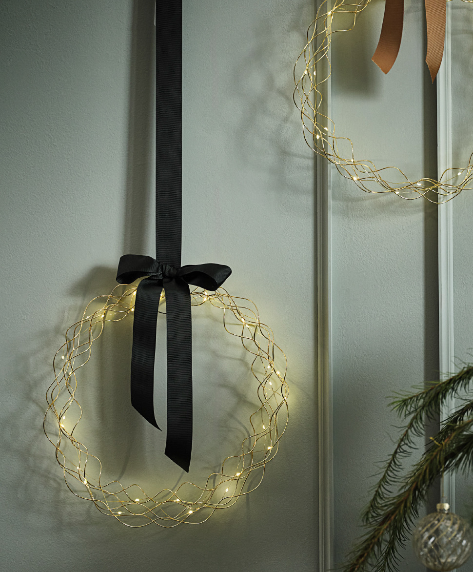 Couronne de Noël SNE dorée, lumineuse et avec minuterie Couronne de Noël dorée avec lumières LED et minuterie