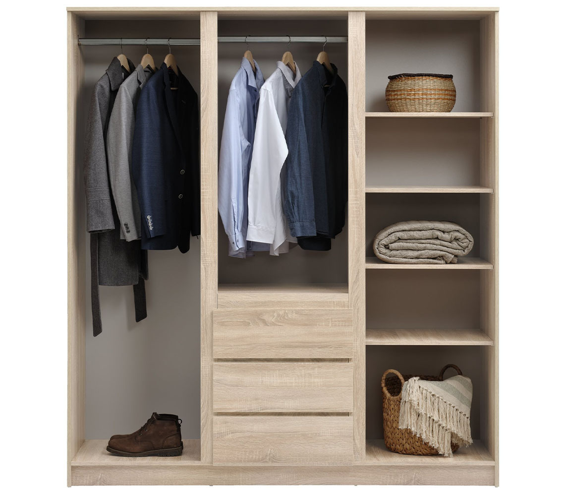 Les armoires comme LIMFJORDEN possède un espace suffisant pour y ajouter des compartiments et tablettes Intérieur d’une armoire avec de l’espace, des compartiments et des paniers