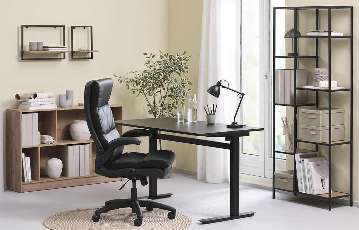 Chaise de bureau à dossier haut, bureau à hauteur réglable et étagères de bureau à domicile
