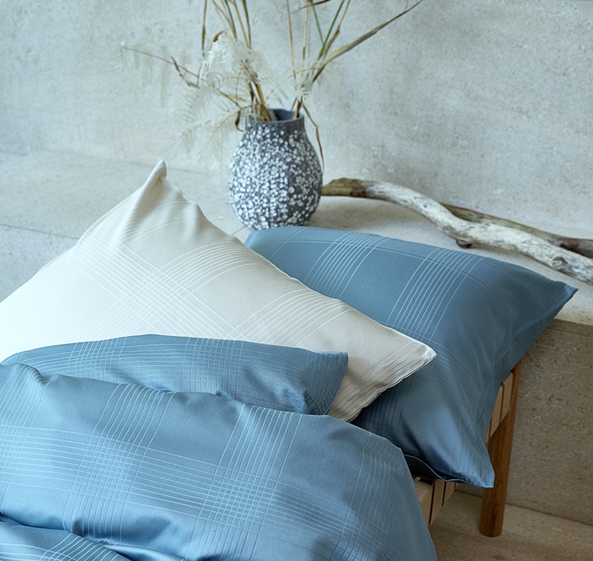 CILJE bedlinen, VADEHAVET daybed and MATHIAS vase Pillow and duvet with luxury bed linen in petrol and sand